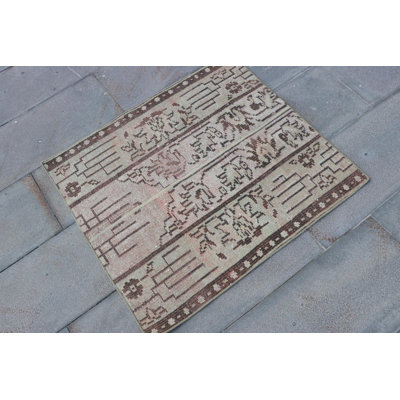 Vintage Turkish Patchwork Rug - Anatolian Green Wool Carpet for Modern Minimalist Entryway