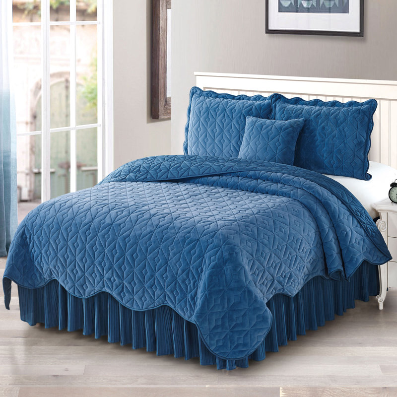 4 Piece Square Diamond Quilts Set, King, Blue