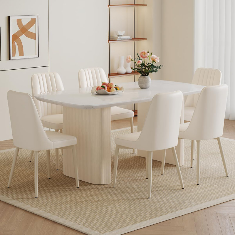 Ensemble de table de salle à manger moderne à finition en faux marbre pour 4/6, ensemble de salle à manger rectangulaire avec chaises en cuir PU, table en bois d'ingénierie, facile à nettoyer