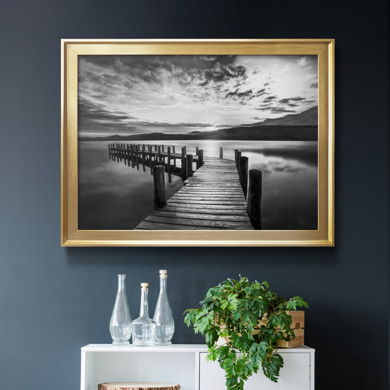 Evening Dock - Reproduction de photo avec cadre photo, H 30,5 po x l 42,5 po x P 1,5 po, Toile avec cadre doré