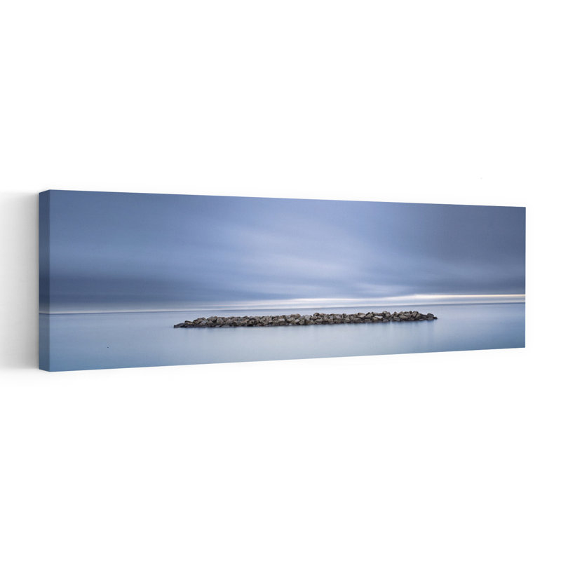 «Serene Horizon Rocks Minimalist Peaceful Serene Coastal Landscape», art mural, H 16 po x l 48 po