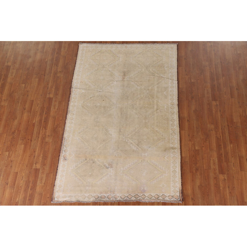 Tapis traditionnel en laine vieillie 5 x 8
