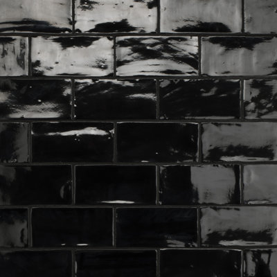 Chester 3" x 6" Ceramic Subway Tile in Black