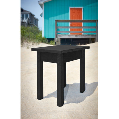 Table d'appoint en plastique Shay