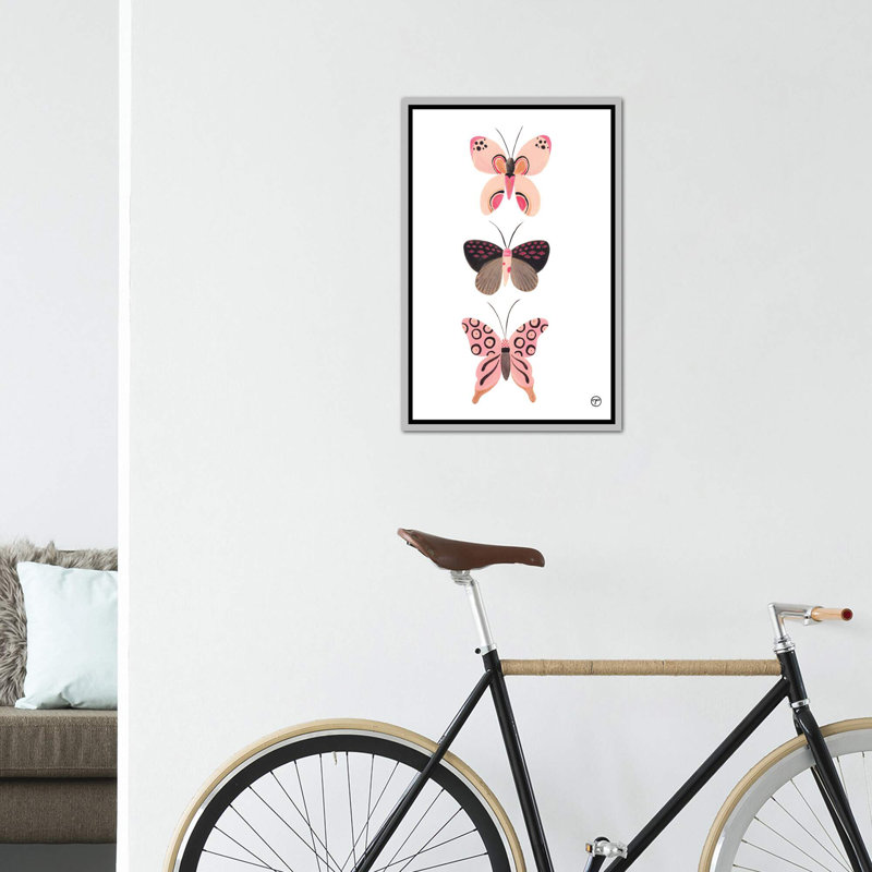 «Butterfly Trio», art encadré, H 60 po x l 40po x P 1,5 po, Toile avec cadre argenté