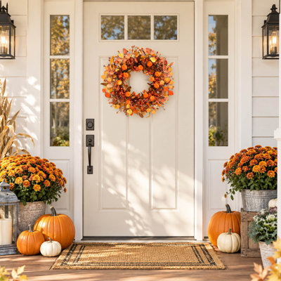 Couronne artificielle d'automne avec baies de citrouille et feuilles de chêne pour la porte d'entrée