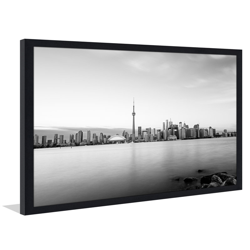« toronto bw », reproduction de photo encadrée, H 27,5 po x l 39,5 po x P 0,75 po
