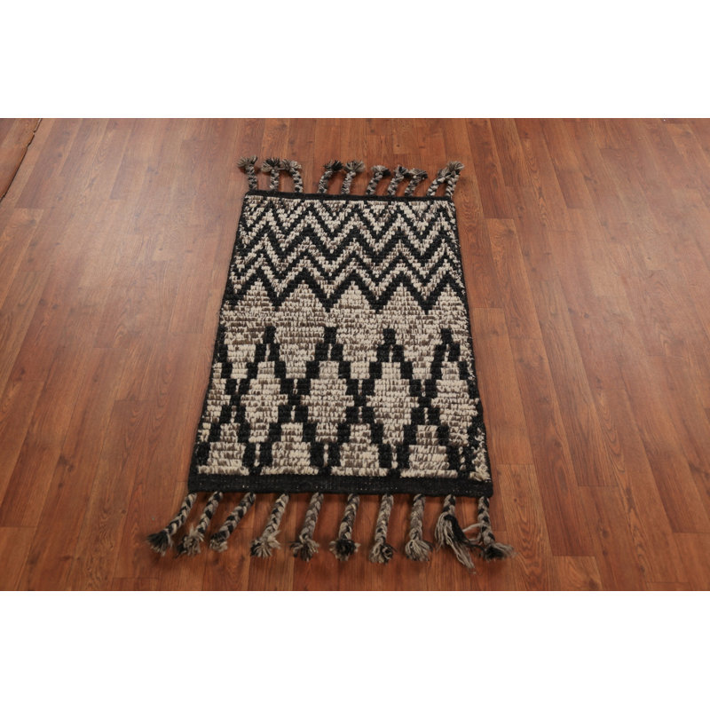 Chevron Style Wool Moroccan Oriental Accent Rug 2x3