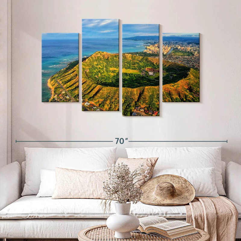 Nicci Diamond Head In Hawaii, 32" H x 52" W