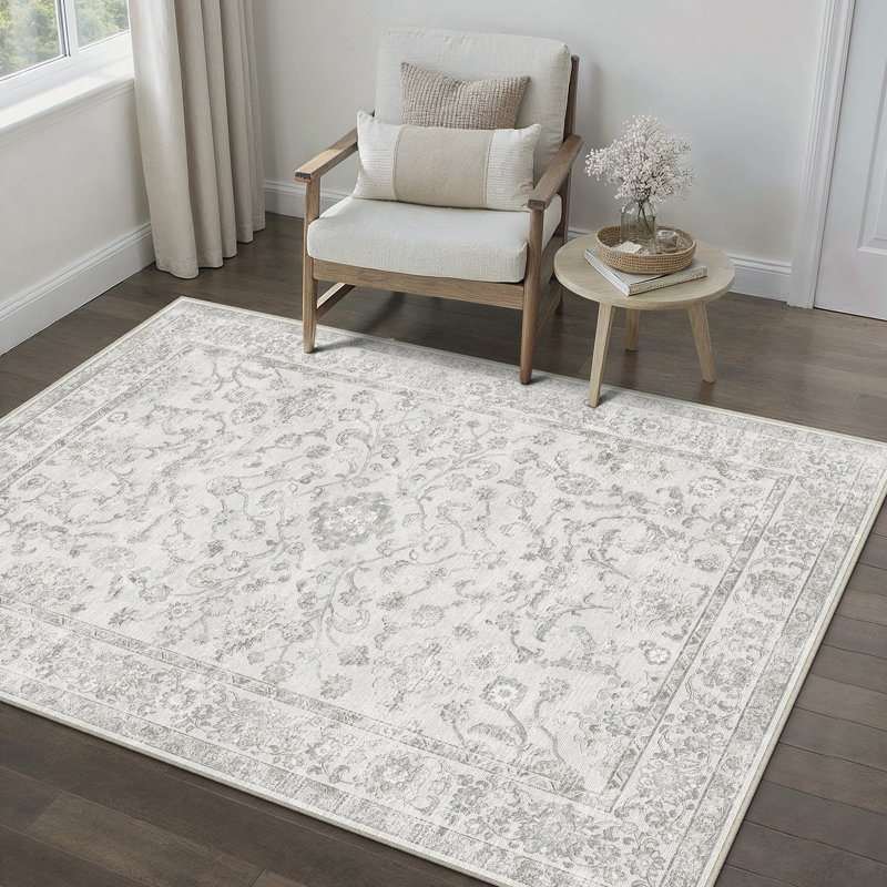 Tapis d'inspiration persane classique gris clair Lume, Gris clair, Rectangulaire 3 pi x 5 pi