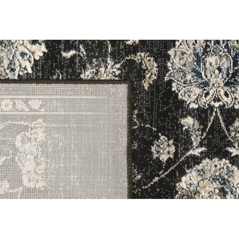 Attell Oriental Indoor Rug, Rectangle 2' x 3'11"
