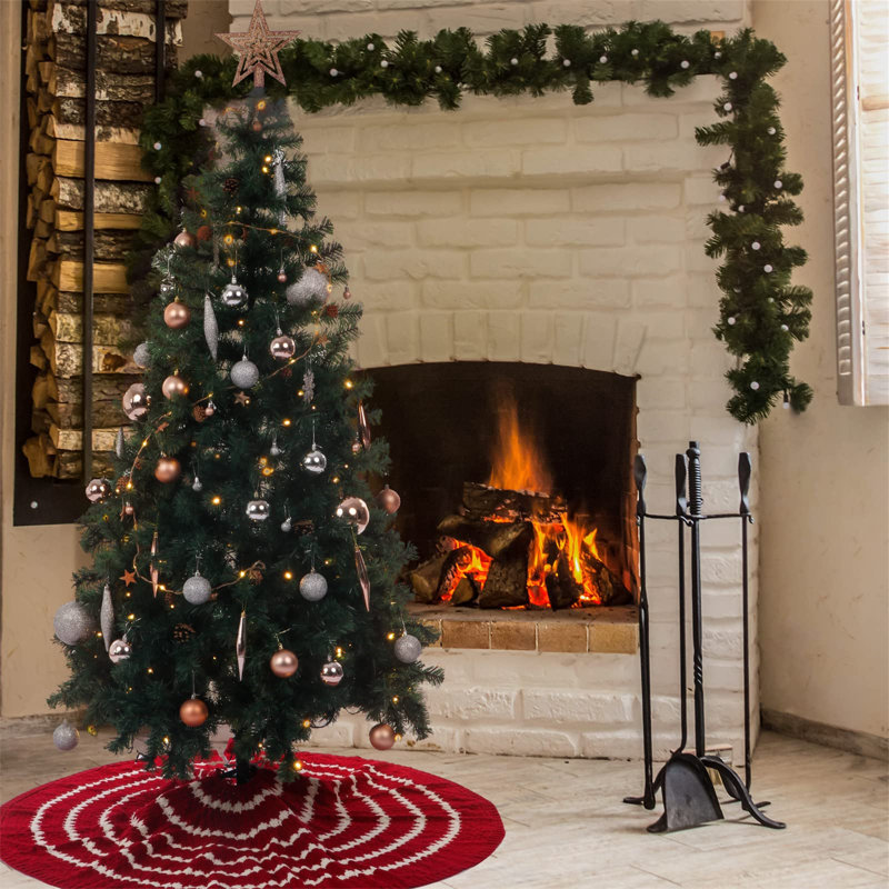 Riaan Tree Skirt