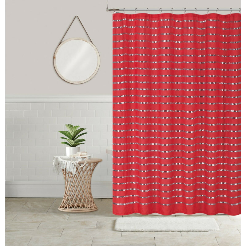 Rideau de douche à rayures, Rouge