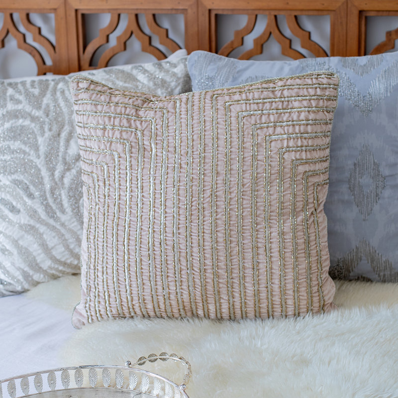 Housse de coussin brodée, Polyester