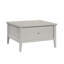 Table basse avec finition gris clair