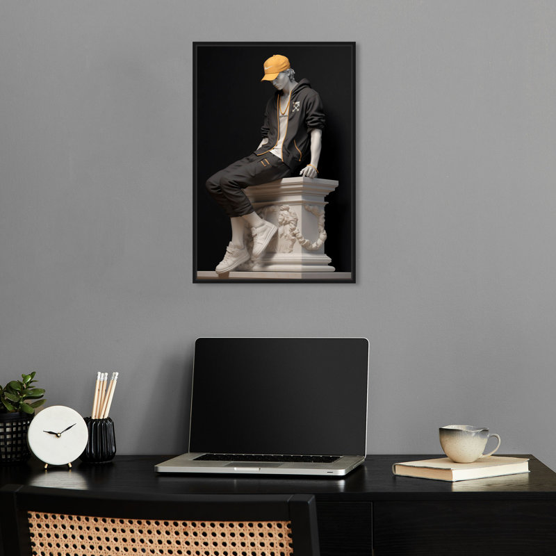 Classical Marble Street Statue III Urban Man Cave par Notoriart, H 16 po x l 11 po, Cadre noir