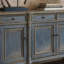 Armoire de vestibule bleu français vieilli