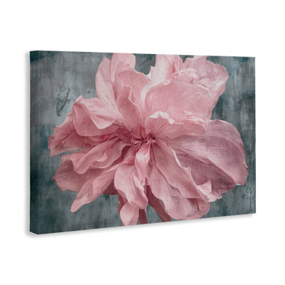 Stupell Industries Flower with Wavy Petals Canvas Wall Art Design By Shirley G.