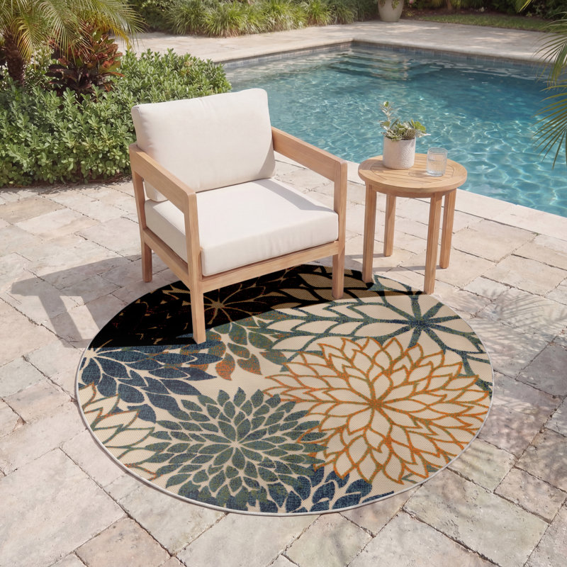 Amayiah Floral Indoor/Outdoor Area Rug, Round 5'3"