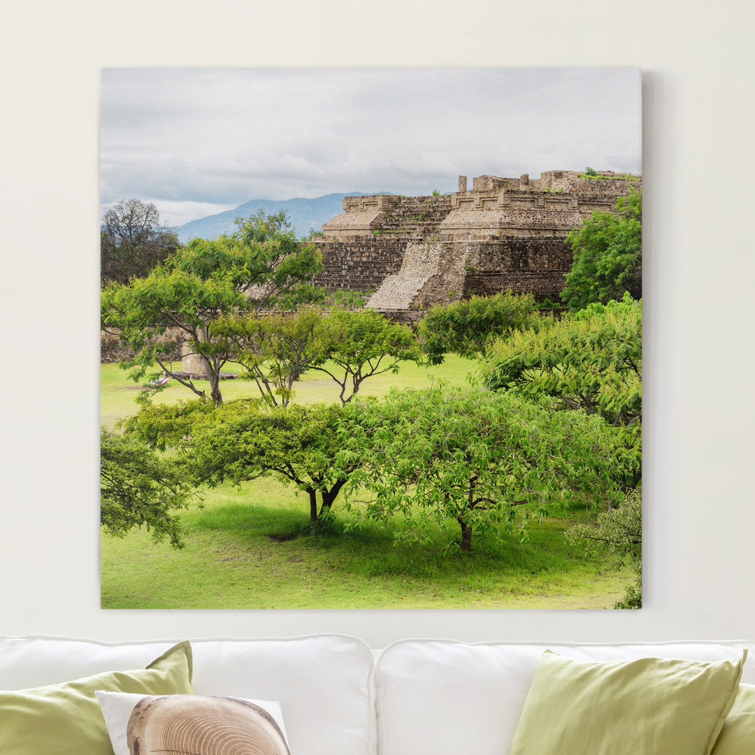 Leinwandbild Pyramide von Monte Alban