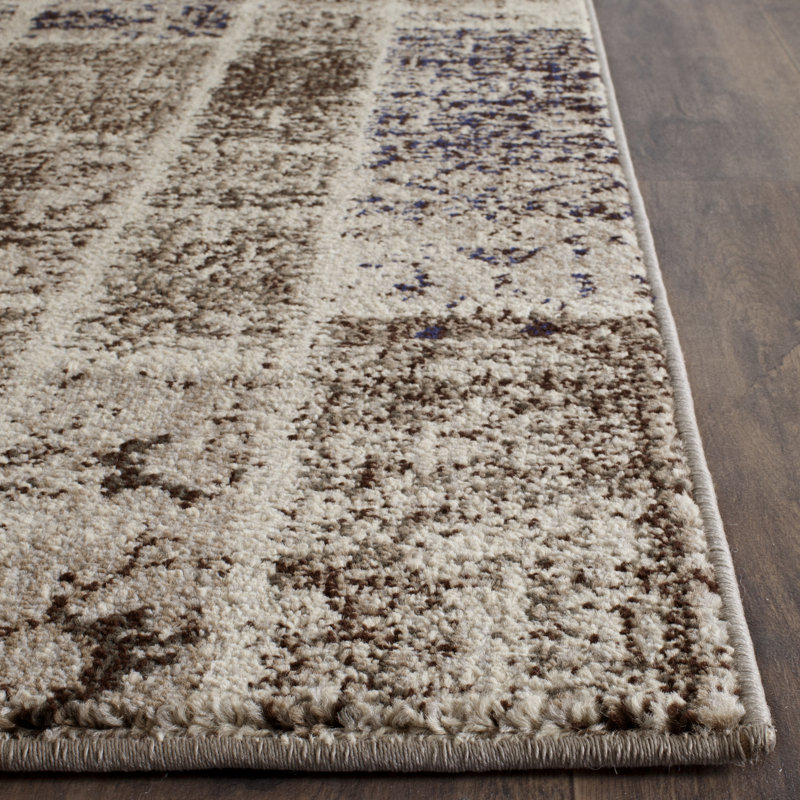 Tapis beige à motif géométrique Amrane, Rectangle 6 pi 7 po x 9 pi 2 po