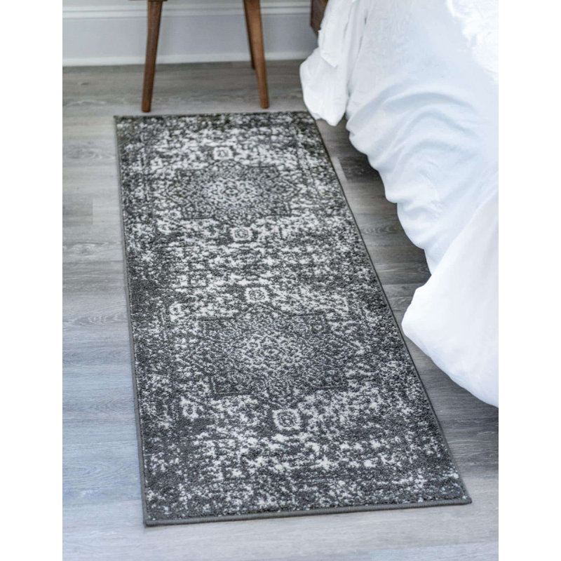 Endesha Oriental Indoor Rug, Runner 2' x 6'