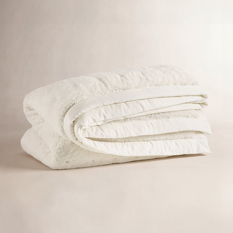Marshmallow Fleece Grey Puff, Full/Queen Quilt, Ivory