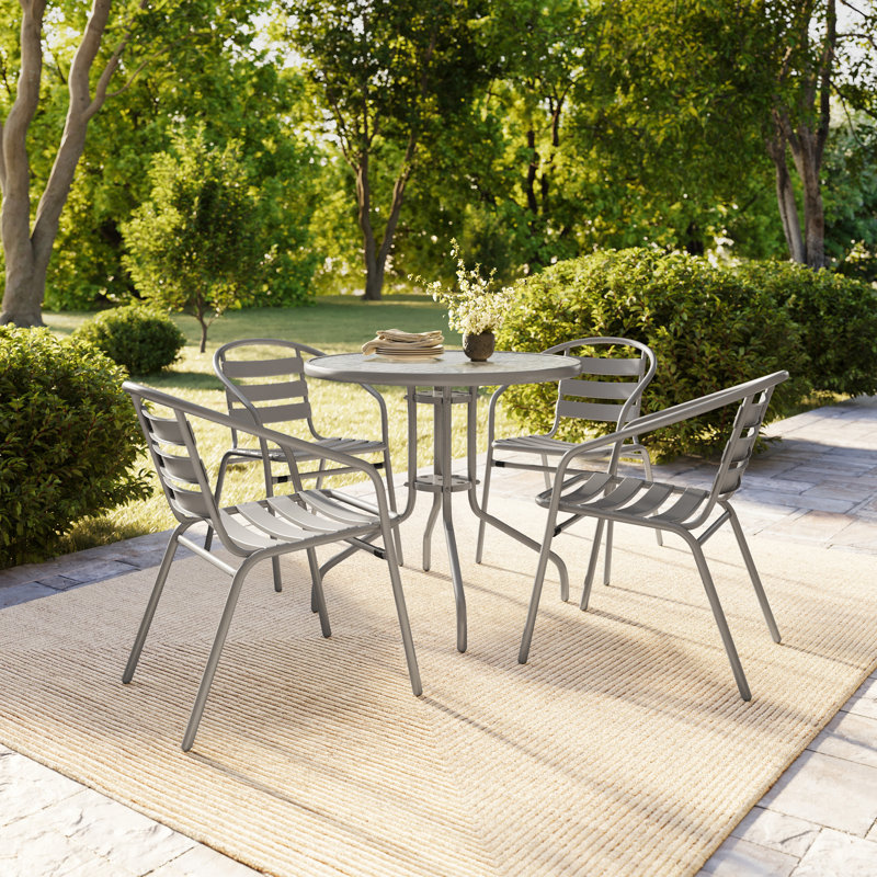 Table ronde en métal avec 4 chaises empilables à lattes en aluminium Amlie, Argent