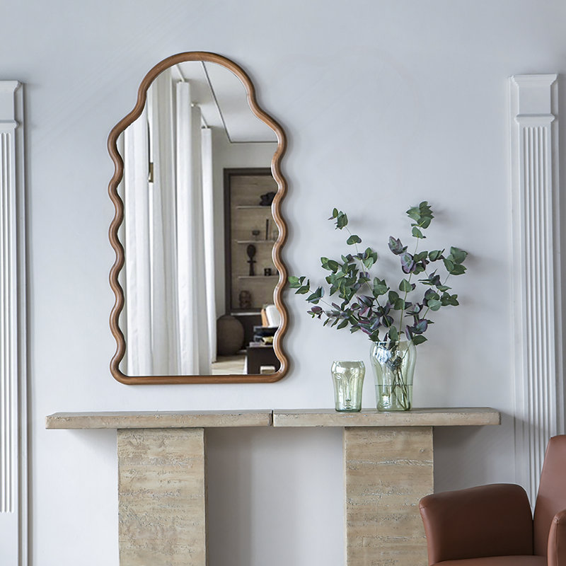 Table basse carrée crème avec base à piédestal mince, pour un décor moderne et organique, Crème