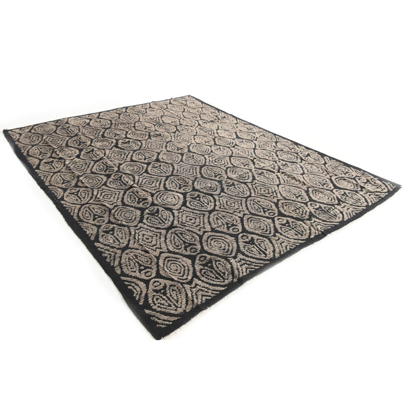 Tapis noir Judy