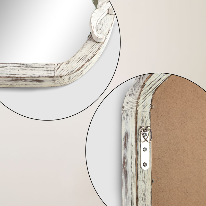 Miroir d'appoint mural Alexiyah, Blanc patiné, 64" x 21"