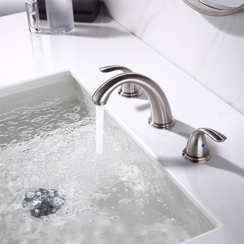 Widespread Bathroom Faucet with Drain Assembly