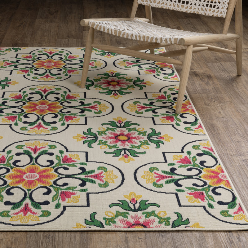 Sherley Floral Medallions Ivory/ Multi Indoor-Outdoor Area Rug, Rectangle 7'10" x 10'
