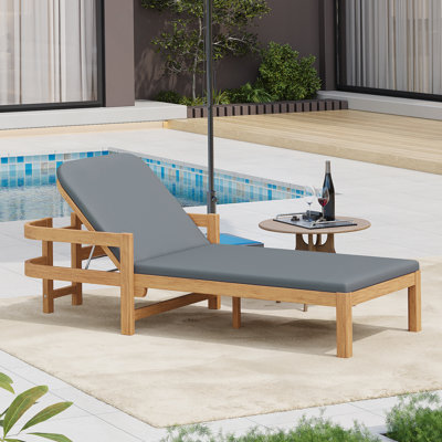 Chaise longue d'extérieur en bois