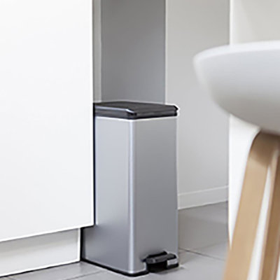 Plastic 40 Litre Step On Rubbish Bin