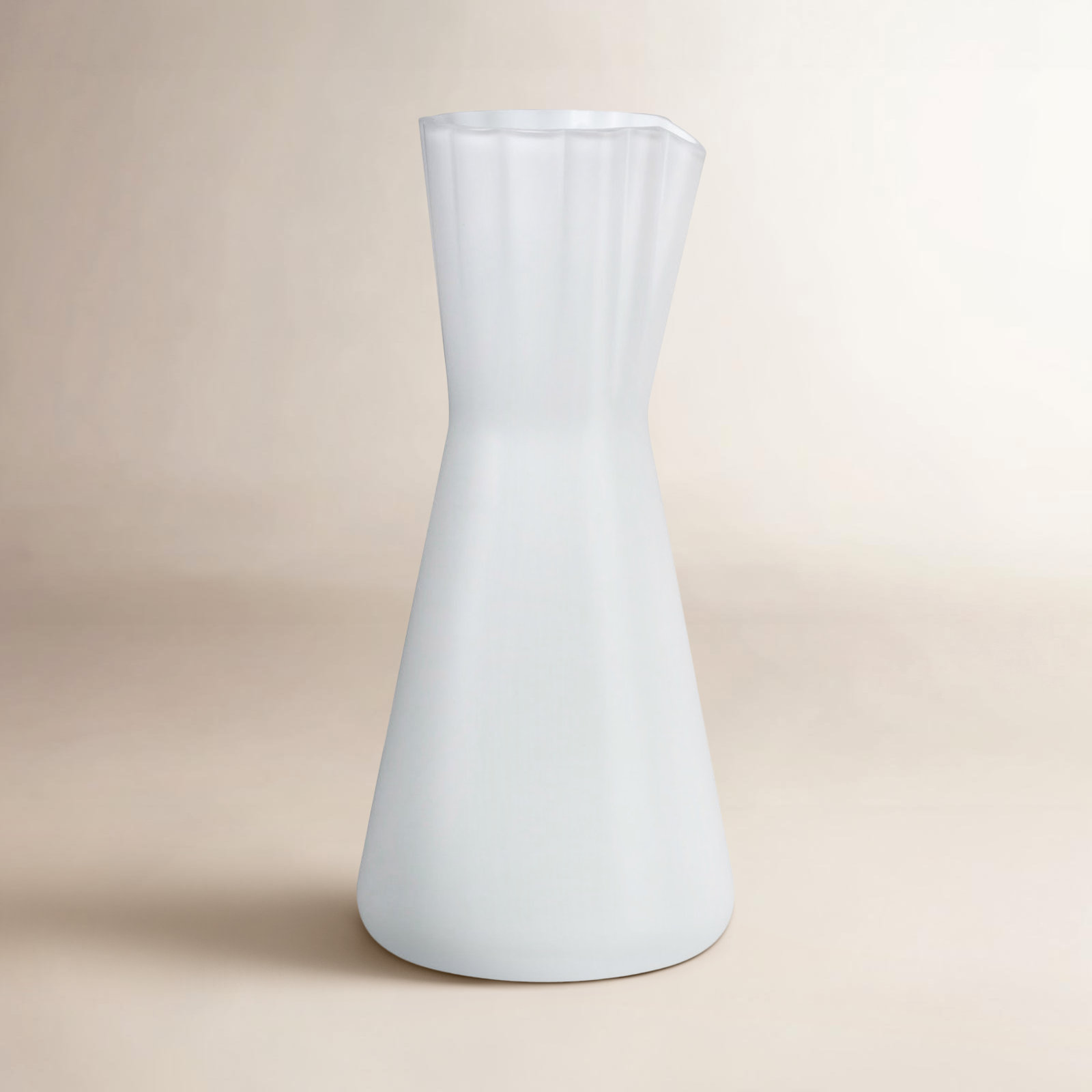 Lady 33.81oz. Pitcher, Opal White