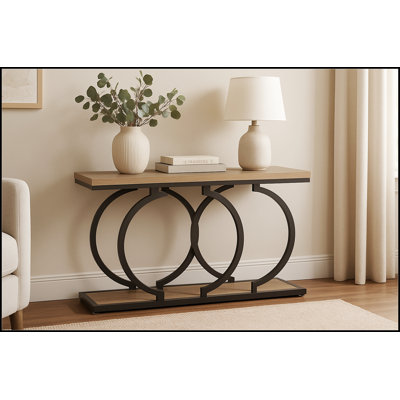 Console industrielle de 55 po - Canapé d'entrée long et étroit avec structure en métal géométrique et plateau en bois gris rétro, parfait pour un décor moderne et rustique.