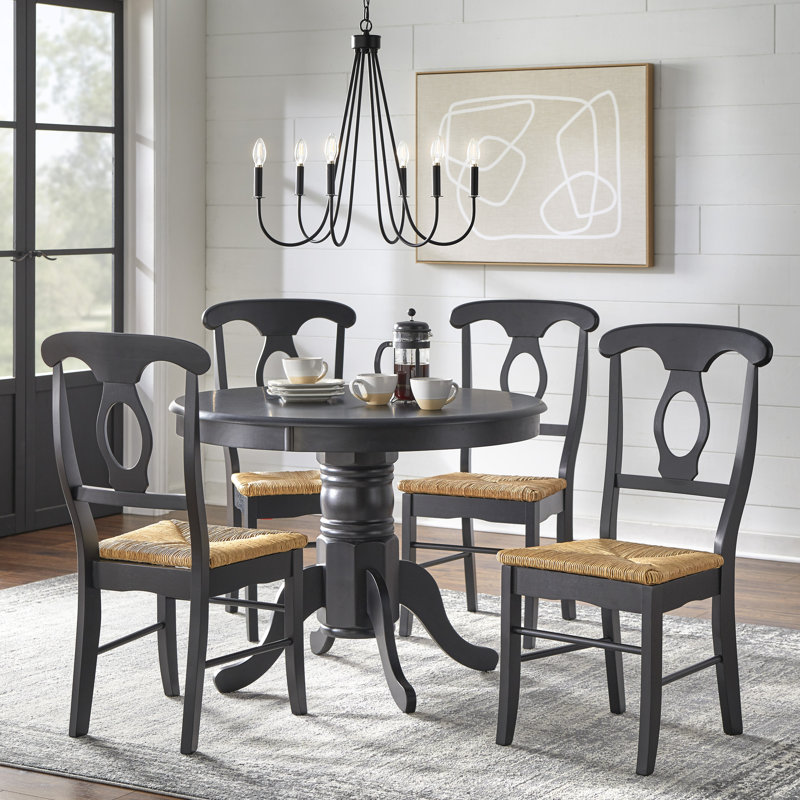 Guilianna Dinng Set, 5 Pieces: Table, 4 Chairs