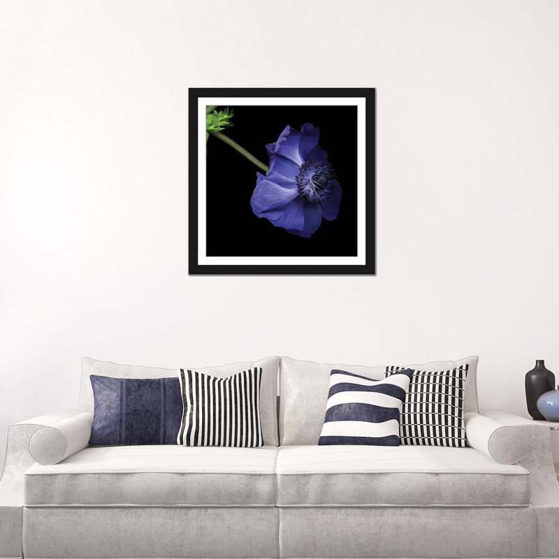 Moody, reproduction de photo sur toile tendue, H 24 po x l 24 po x P 1 po, Papier d'art encadré noir, Blanc