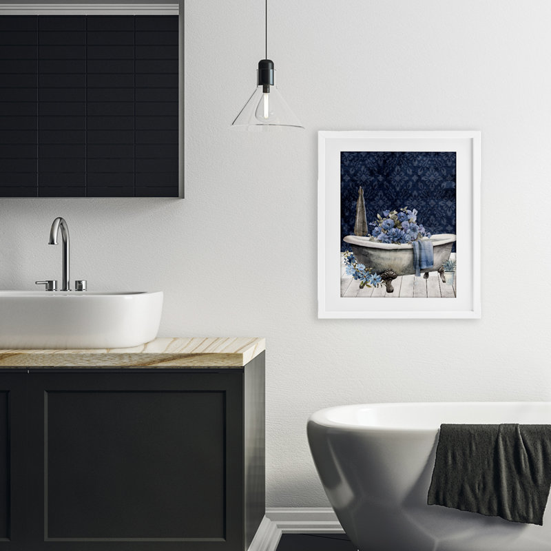 «Blue Bath Floral Tub», impression par Kim Allen, H 21 po x l 17 po, Cadre blanc côtier