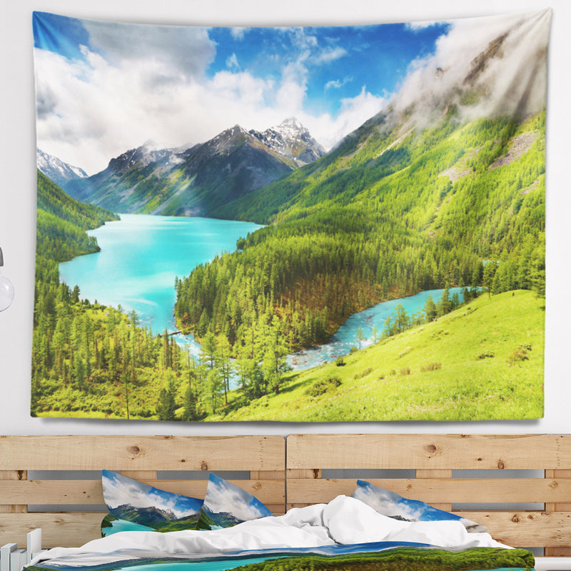 Photographie lake amidst lush greenery tapisserie, H 32 po x l 39 po