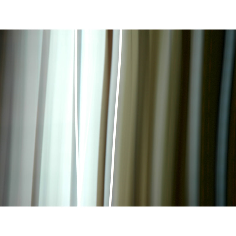 Barres lumineuses de Adam Sherbell - impression, H 25,25 po x l 31,25 po, Papier avec cadre noir