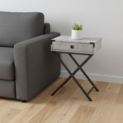 Table de bout en bois noir et gris avec tiroir Gracie Mills