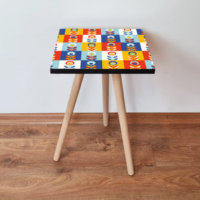 Table d'appoint moderne avec pieds en bois de hêtre, motif à carreaux, 13,8 x 16,5 x 13,8 pouces | 100% panneau de fibres à densité moyenne, épaisseur: 0,7 pouce | Décoration élégante et fonctionnelle pour le salon ou la chambre à coucher, parfaite pour un décor de fantaisie