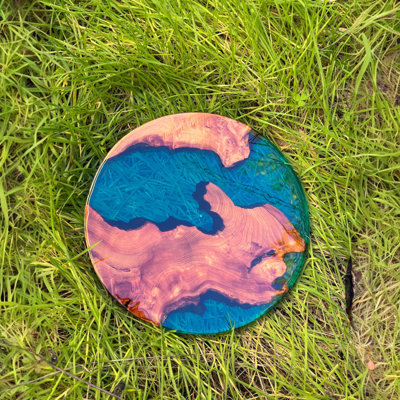 Art mural rond 11,5 "en bois de cèdre et résine époxy