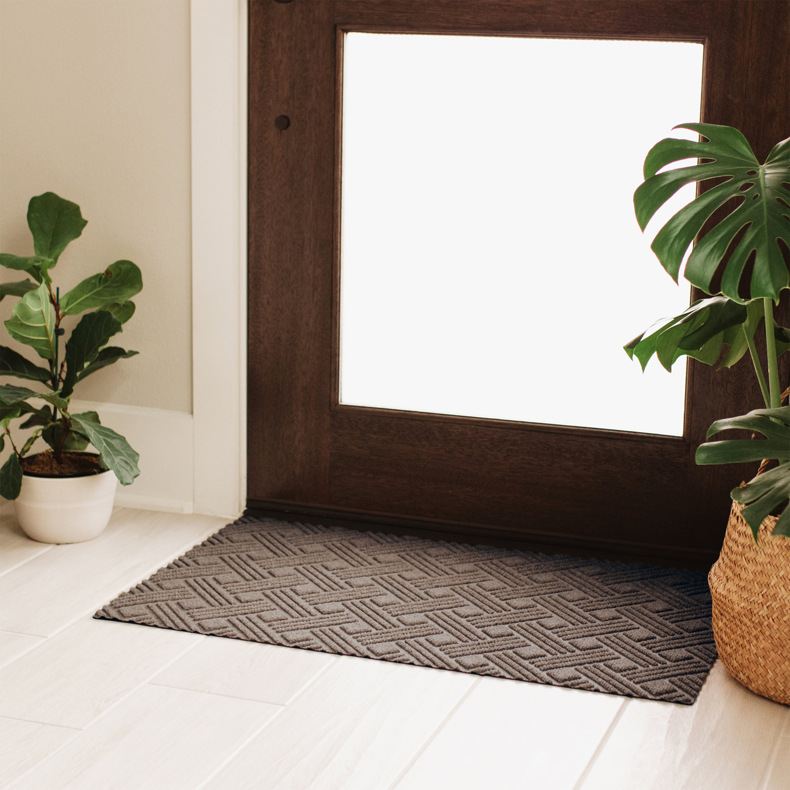 WaterHog Luxe Thatch Non-Slip Doormat, 21.5" W x 35" L, Greige