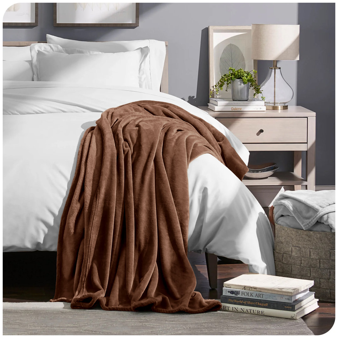 Lacey-Louise 100% Polyester Soft Reversible Mink Faux Plush Fur Fleece Throw/ Blanket