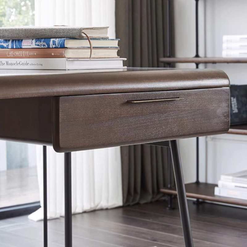 Bureau en chêne rouge