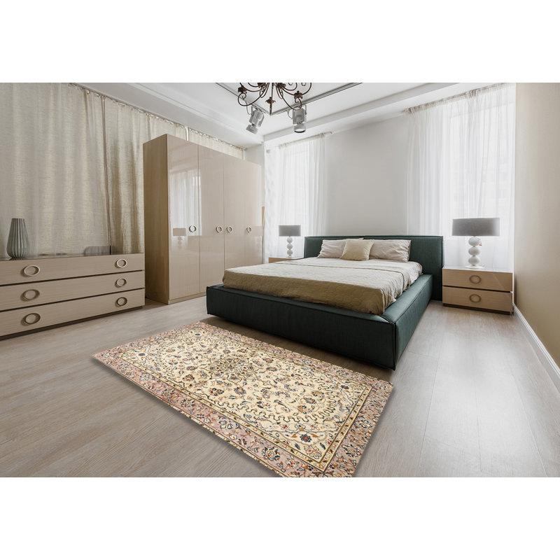 Bobrow Oriental Indoor Rug, Rectangle 4' x 6'