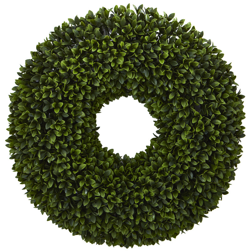 Faux Boxwood Plastic 24'' Wreath